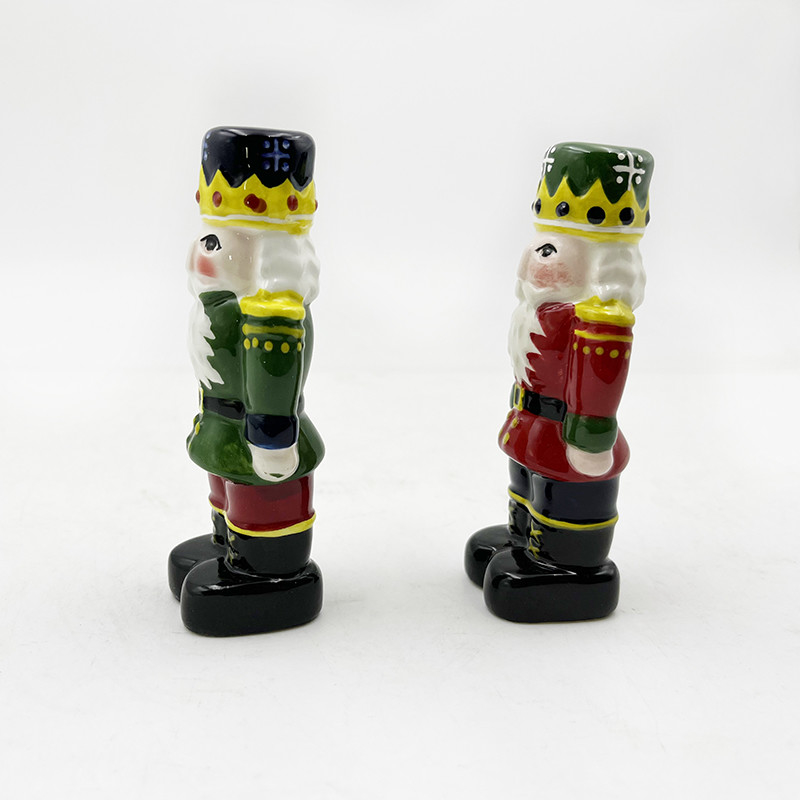 Noel Tuz ve Biber Seti Yenilik Keramik Noel Baba Şeker Kaplar Mutfak Dekorasyonları