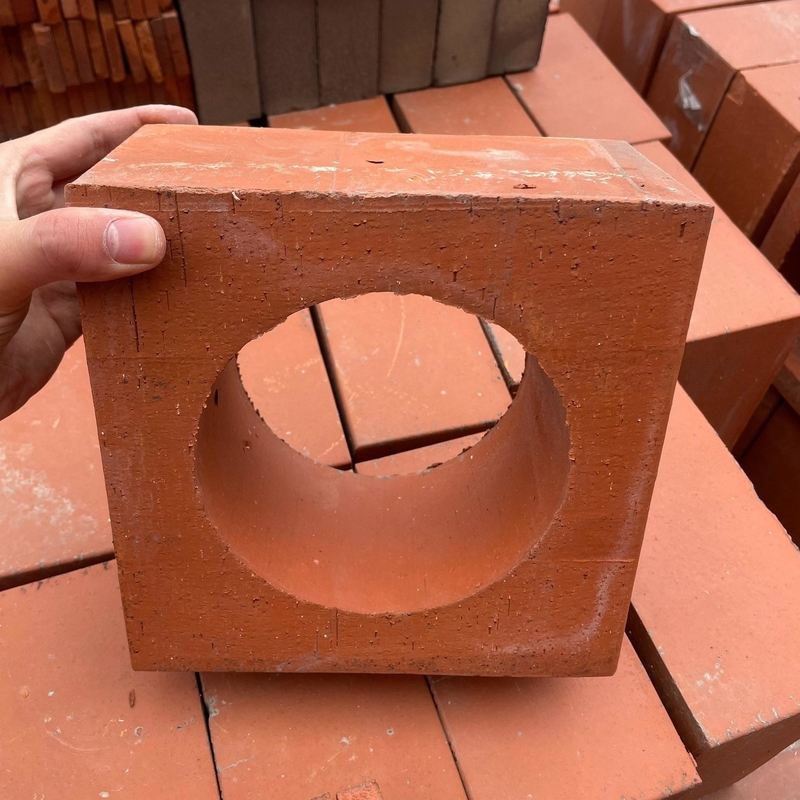 Doğal Kırmızı Kil Terakotta Çürük Bloklar Duvar Kaplama için Jaali Plakeleri Rüzgar Tuğla 200X200 mm Kare Kalıp